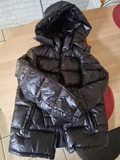 Moderne Männerjacke In Lackoptik