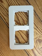 Gira E3 Abdeckrahmen Hellgrau/reinweiß 0212411 