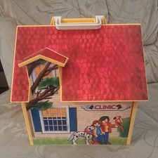Playmobil 4374 Mitnehmtierklinik nur Gebäude/ Koffer