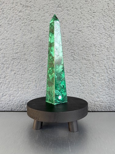 Malachit turm 232g - malachit, ca.