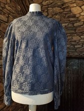 Vila Clothes Spitzenoberteil Hellblau Gr. 34 mit Knopfleiste