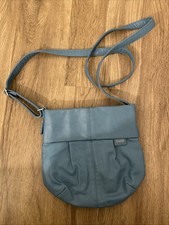 Zwei Handtasche Umhängetasche