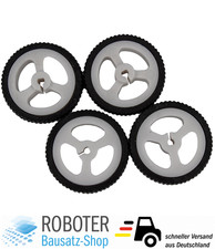 4x Rad mit Gummi Reifen für