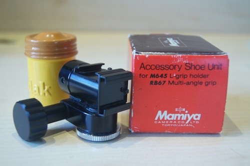 Mamiya accessory shoe unit - shoe,