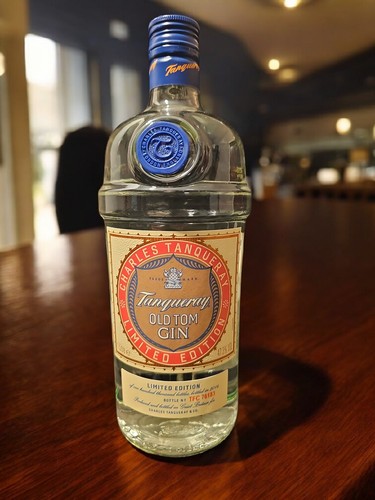 Tanqueray old tom - gin,