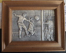 Zinnbild aus reinem Zinn mit massivem, Holzrahmen, Motiv Fußball ca. 28 x 24 cm