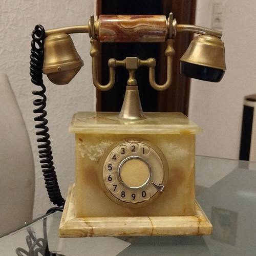 Antikes tischtelefon mit - antikes,