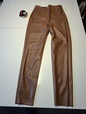 ZARA Legging aus Kunstleder in