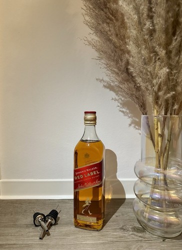 Johnnie walker red - johnnie,