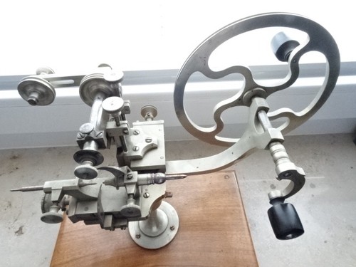 Räderwälzmaschine
