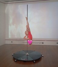 Lupit Pole Stage mit Taschen