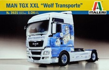 MAN TGX XXL Wolf Transporte Truck LKW 1:24 Model Kit Bausatz Italeri 3921