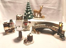 NEU 2024 Goebel Engel Schneemann Winterwald Schutzengel NEUHEIT  Brücke zum Park