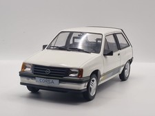 Opel Corsa A Sprint 1983 weiß Modellauto 1:18 MCG