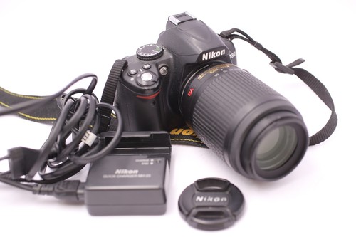 Nikon d3000 s nikkor - af-s,