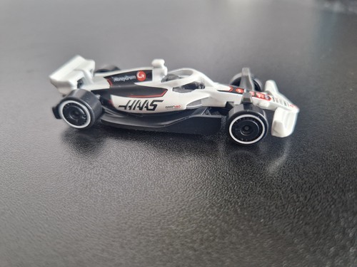 Hot wheels haas - haas,