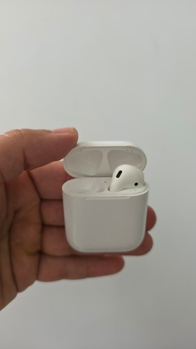 Apple airpod generation 1 - 1., (1
