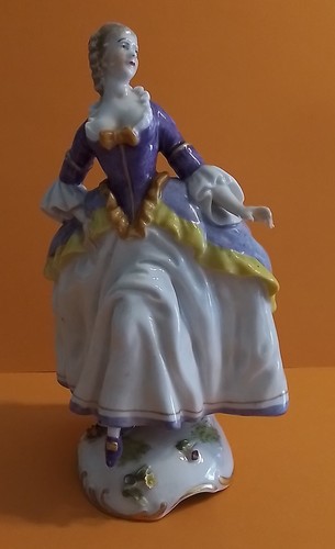 Porzellanfigur