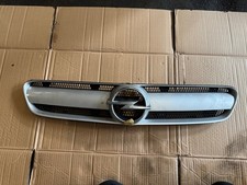 Kühlergrill Opel Signum TeileNr.: 13123491