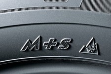 4x 215/65 R16 98Q INSA Turbo Dakar Offroadreifen M+S Lada NIVA Alpine Symbol