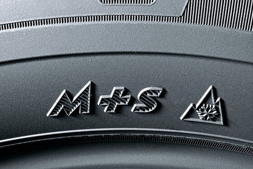 215 r16 98q insa - 4x, 215/65