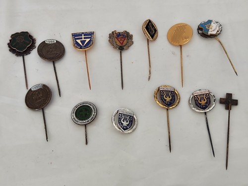 Pins abzeichen als - pins,