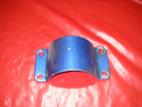 Halter hinterachse achsschelle - halter,