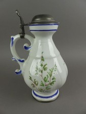 Großer Keramik Krug Weinkrug mit Zinndeckel bemalt Blumen Handarbeit 27 cm (SM)