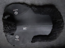 Eques Lamb Tech Pad Lammfellpad Sattelpad Sattelunterlage schwarz