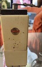 Alte Kaffeemühle aus Holz; DDR; Gebraucht ca. 50iger/60igerJahre funktionsfähig 