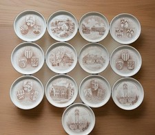 13 Porzellan Untersetzer