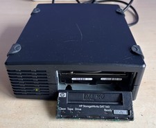 Externes SCSI Gehäuse mit 146 GB SCSI Festplatte