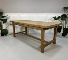 Hochwertiger Bauernhaus Tisch aus Frankreich Eiche- und Ulmenholz
