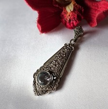 Art Deco Anhänger mit blauem Spinell aus 835 Silber Kettenanhänger / ev 708(48)