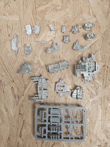 Warhammer battlefleet gothic - warhammer,