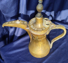 Antike arabische Kaffeekanne