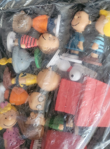 Peanuts charly brown snoopy - peanuts,,