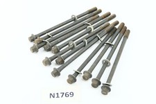 Suzuki GSX-R 1100 W 1994 - Stehbolzen Zylinderkopfschrauben N1769