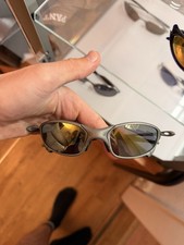 Oakley x Metal Juliet