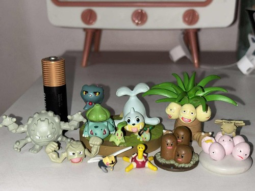 Assorted pokémon zukan - pokémon,