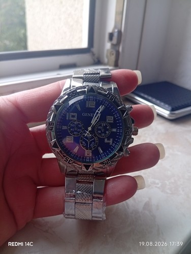 Set bestehend aus armbanduhr - aus,
