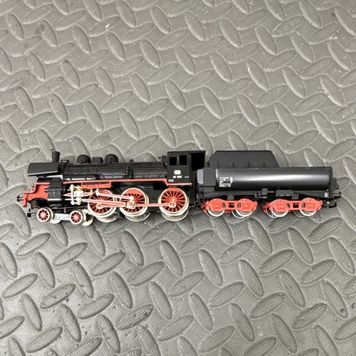 Dampflok mit tender - dampflok,