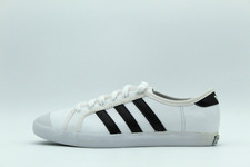 adidas *originals* Adria Low