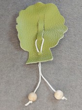 Knobelspiel - Mini Geduldspiel Kirschbaum, Holz und Leder