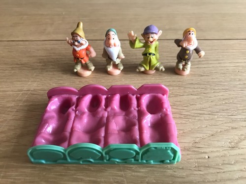 Vintage polly pocket style - vintage,