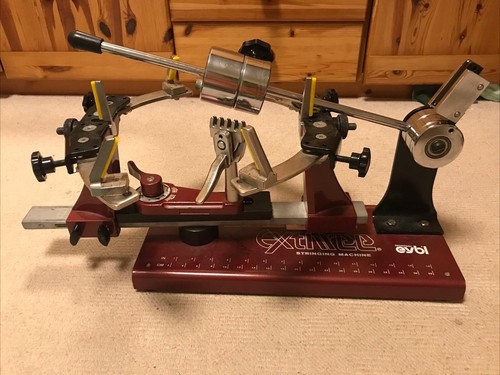 Besaitungsmaschine