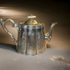 Antike Teekanne versilbertes