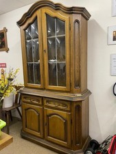 Vitrine Eiche Design sehr schön edles Aussehen und sehr gepflegt