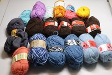 1kg Wollpaket verschiedene Materialien Wolle Wollreste siehe Bild Top Zustand