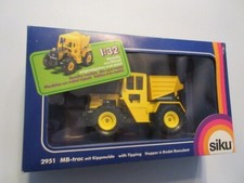 Siku 2951 MB-trac (1:32 scale)
